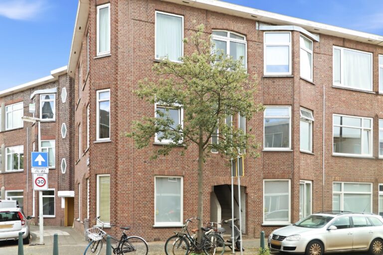Kamperfoeliestraat 273, 'S-GRAVENHAGE