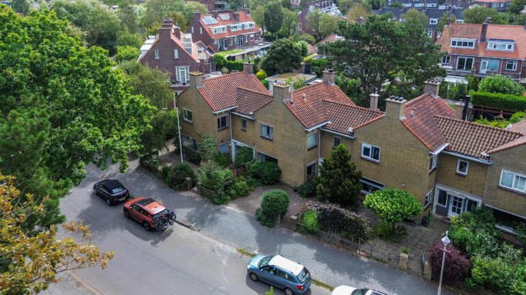 Laan van Poot 450, 'S-GRAVENHAGE